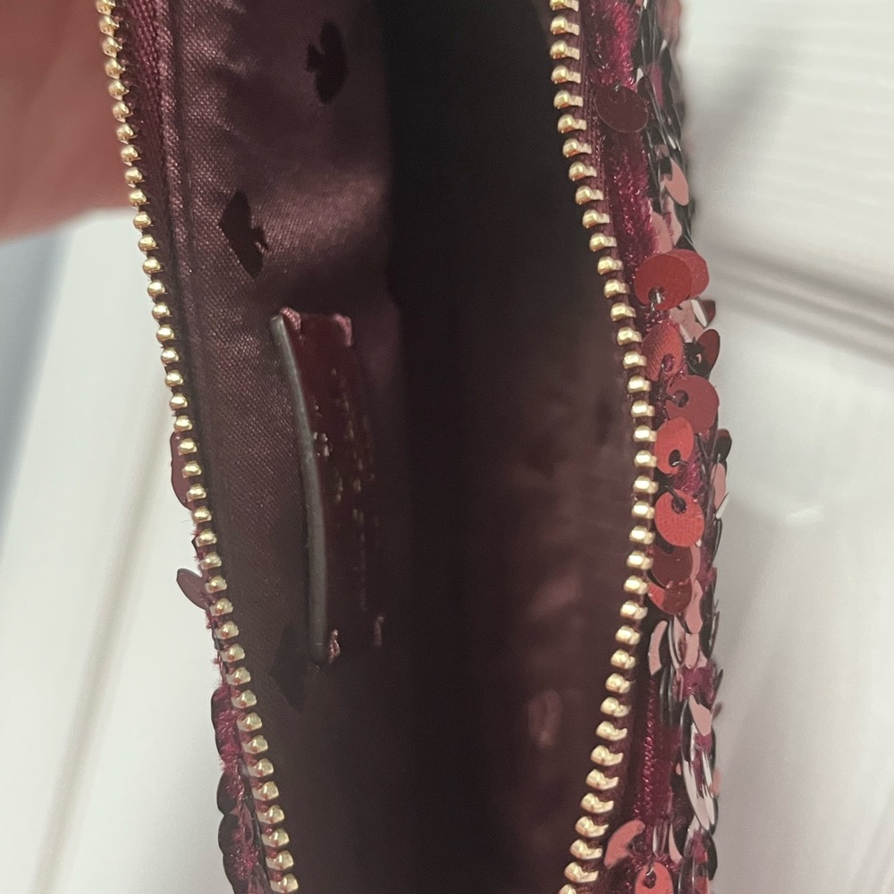 Kate Spade NY Kiki Sequin Fabric Convertible Bag Purse Wristlet Deep Berry New - Picture 10 of 16
